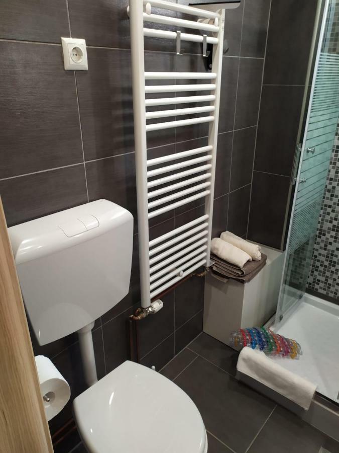 Ðakovo Apartman Hd מראה חיצוני תמונה